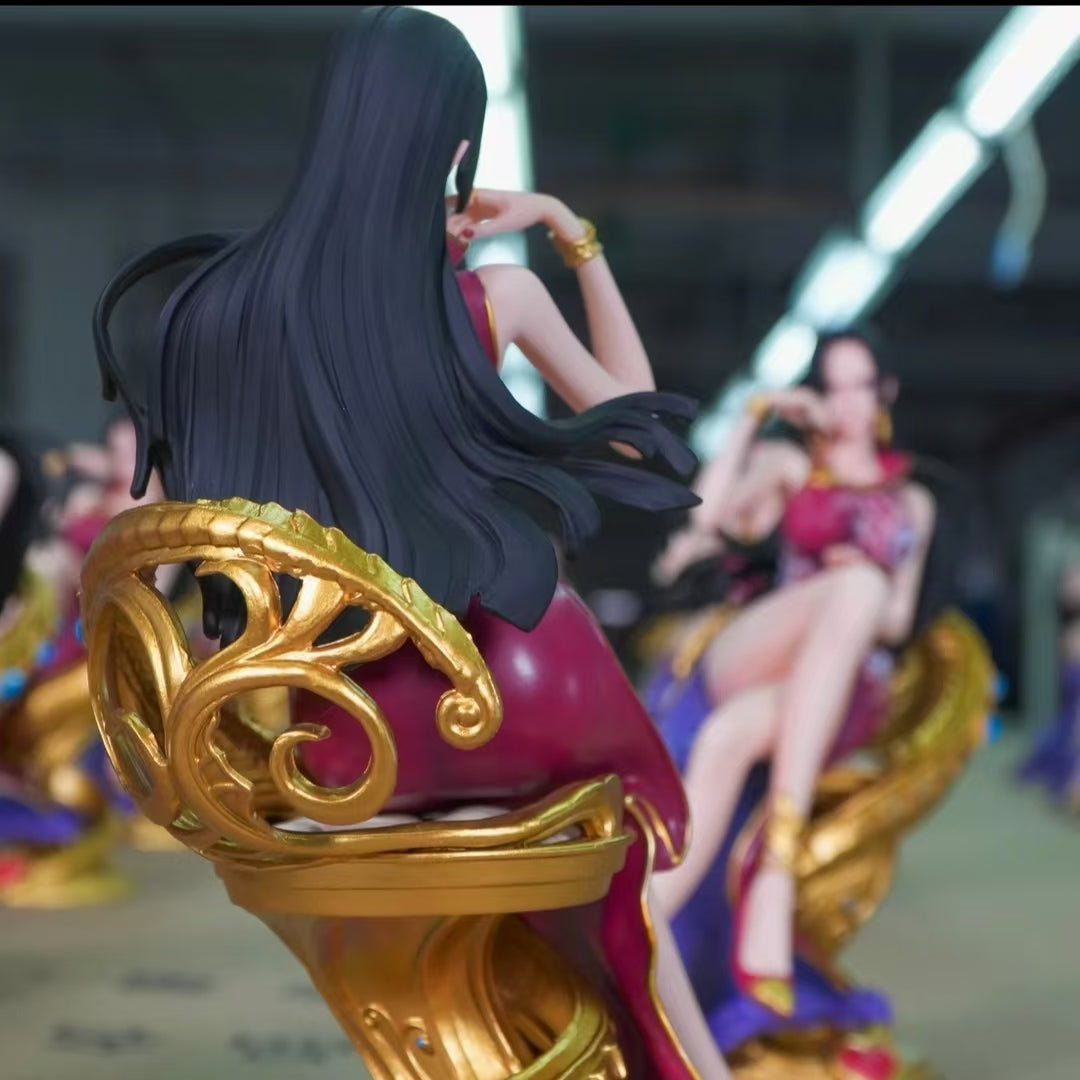 23cm Boa Hancock Throne Queen Figure