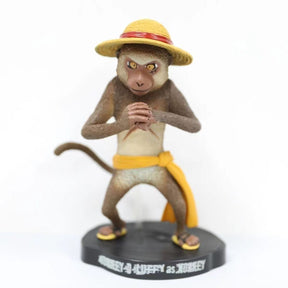 Straw Hats as Animals Figure