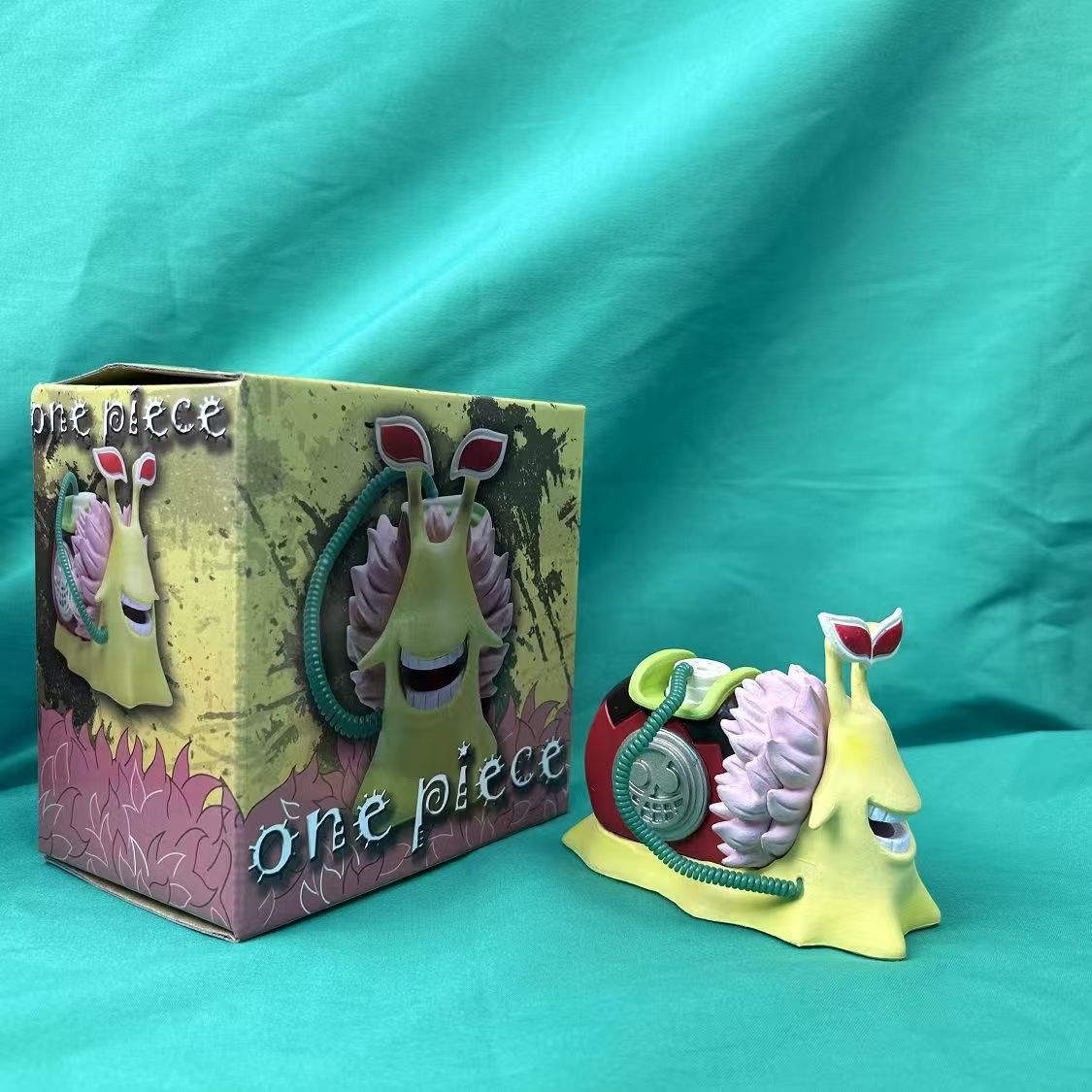 Den Den Mushi Transponder Snail Figure