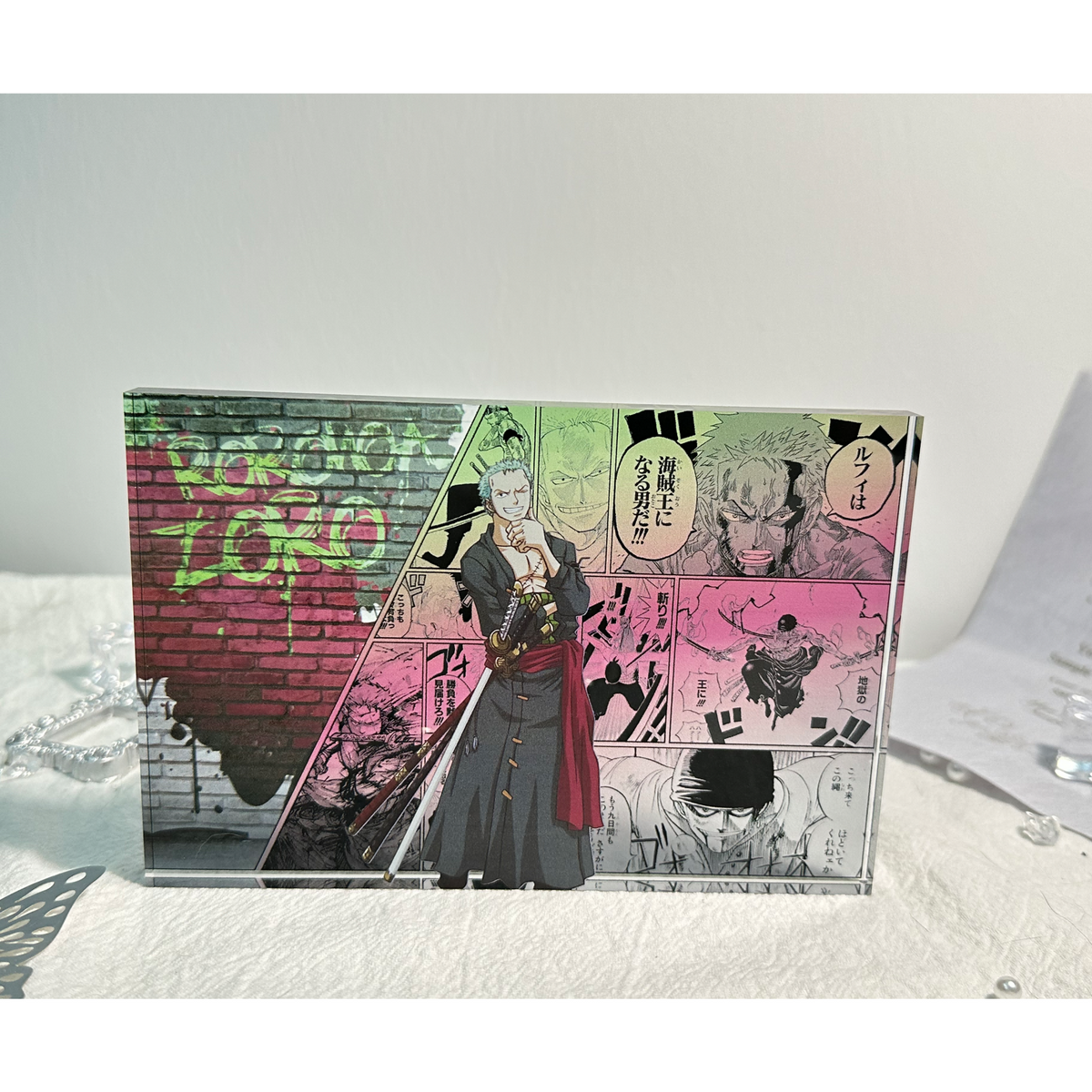 Acrylic Clear Brick Stand 02